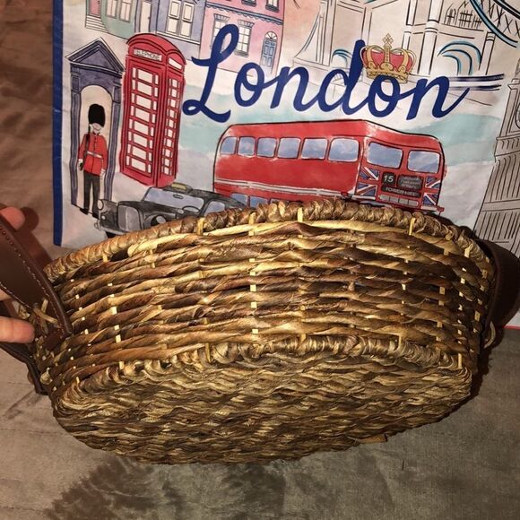 Woodard & Charles The Abaca Round Tapered Serving Tray  Leather Handles - Picture 7 of 8